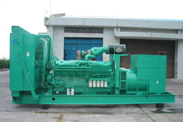 武都工厂发电机应急发电时如何更准确地检查发电机状态？