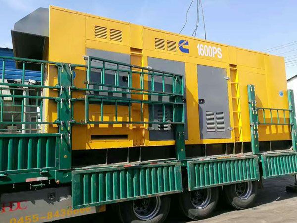 武都测量水冷式机油散热器密封件尺寸时的注意事项有哪些？